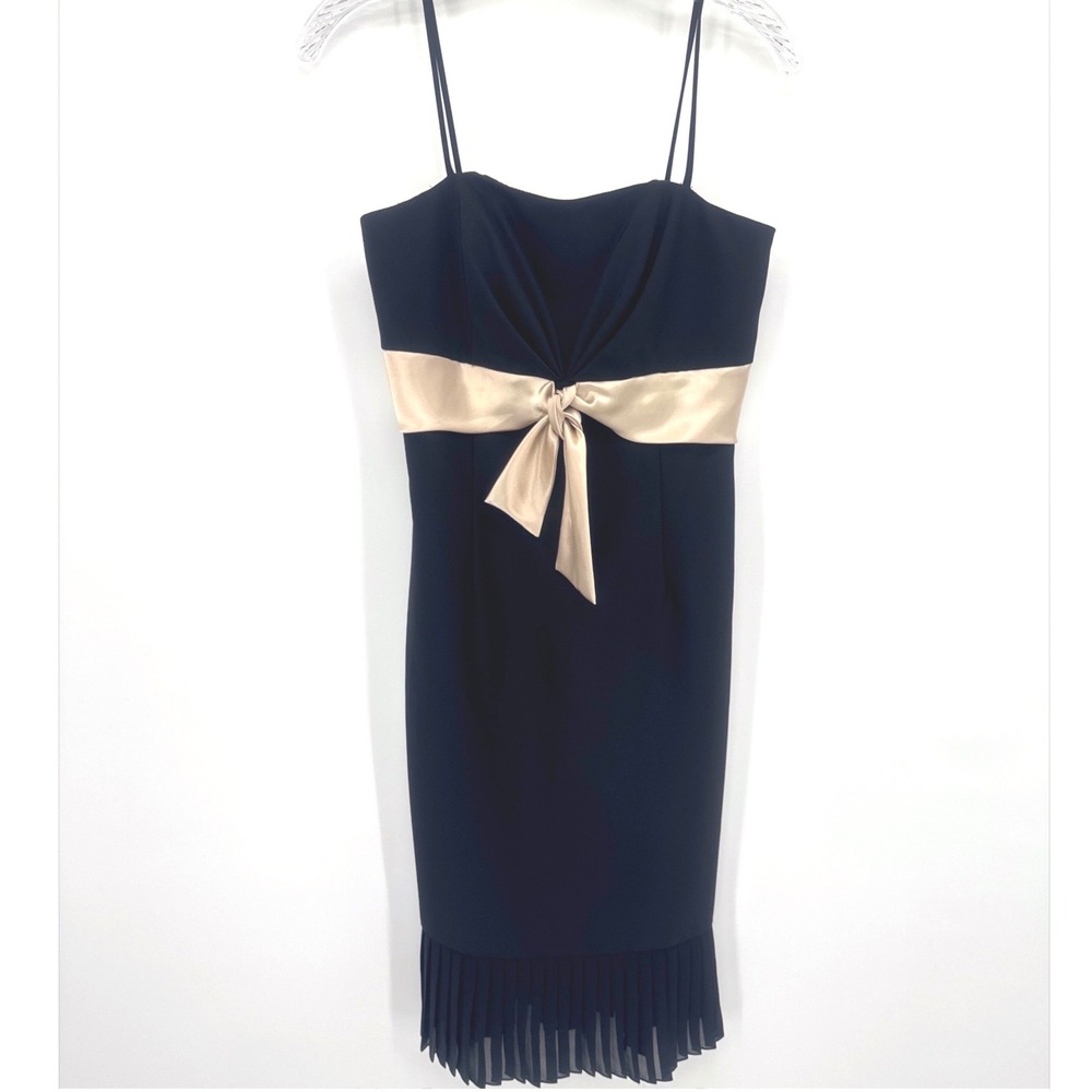 White House Black Market Black Champagne Bow Cocktail Dress 4 Semi Formal‎ $128